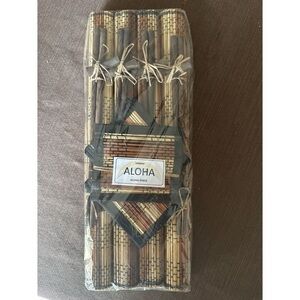 NWT Aloha Bamboo Table Mats Set - Natural and Black